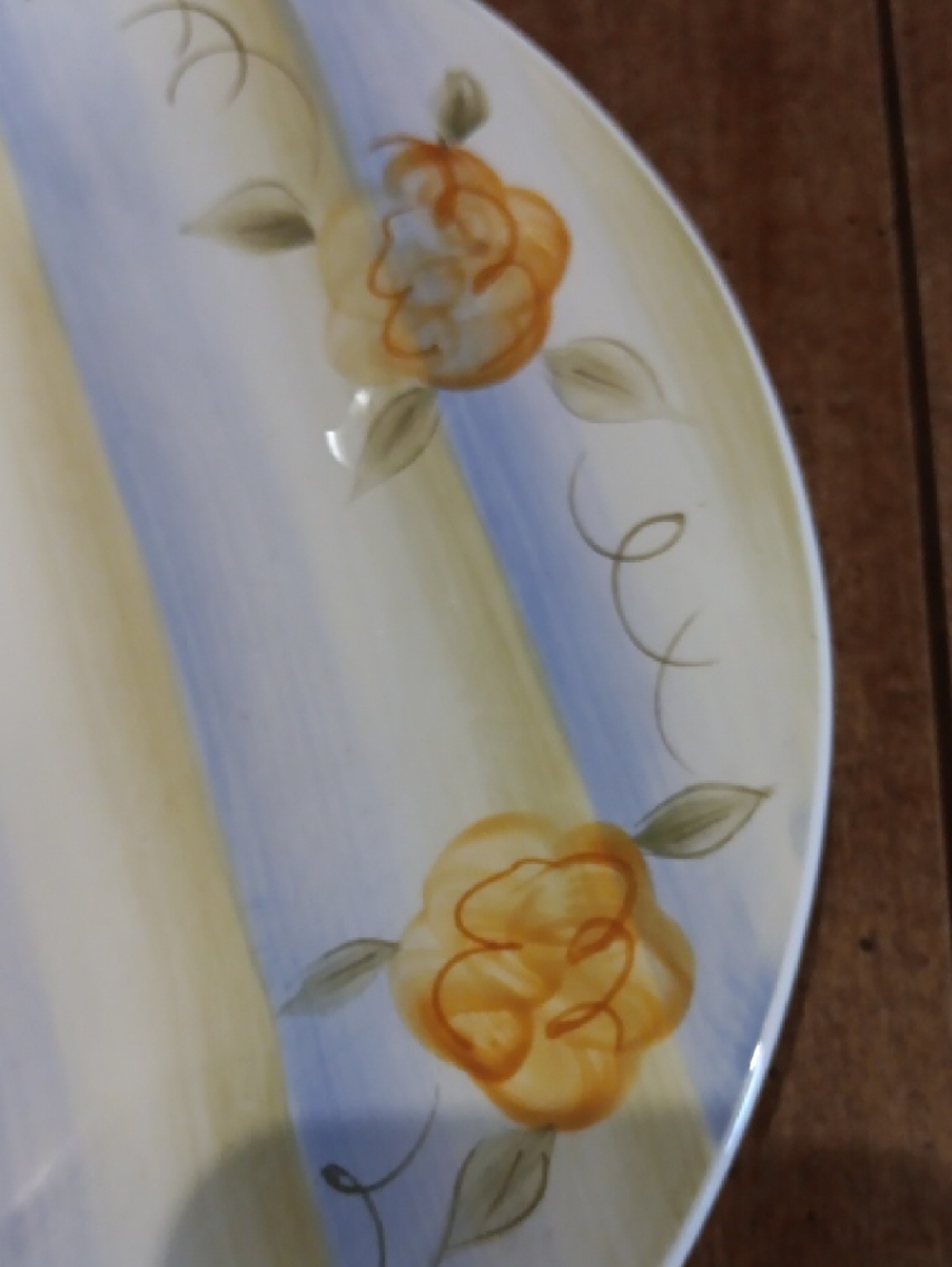 Ceramic Floral Stripe Serving Platter in Yellow and White - Picture 4 of 4